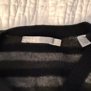 Vince mens V-Neck Sweater in Black and Gray